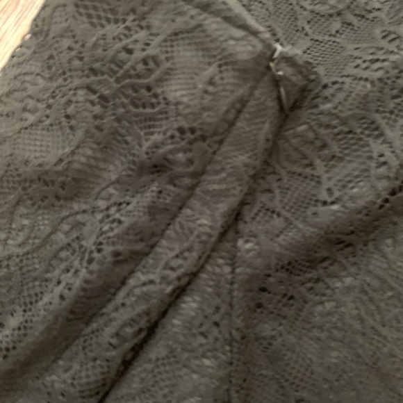 Zara Black Lace Shorts - Picture 5 of 6